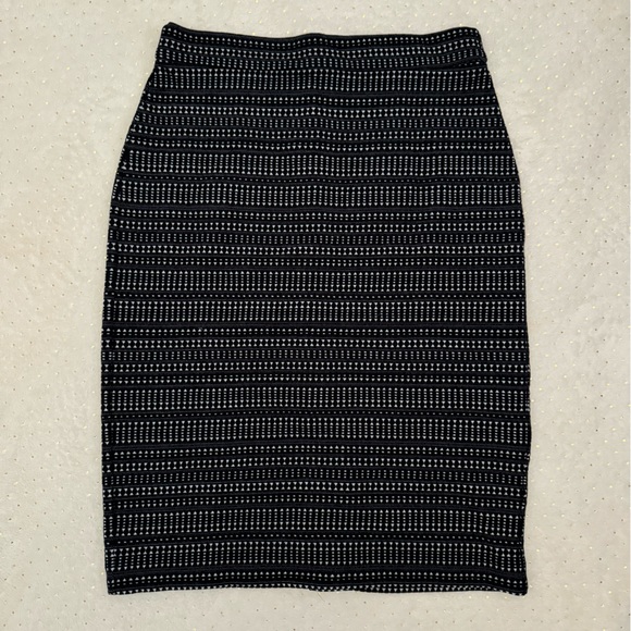 NWT Banana Republic pencil skirt, black and grey size 0 - Picture 1 of 4